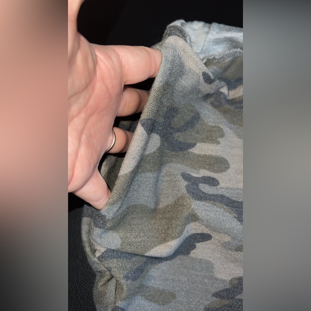 New! Camo Lounge Set - Picture 9 of 11